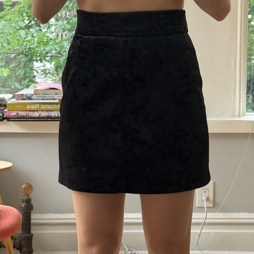 Elegant Black Velvet Women's Skirt